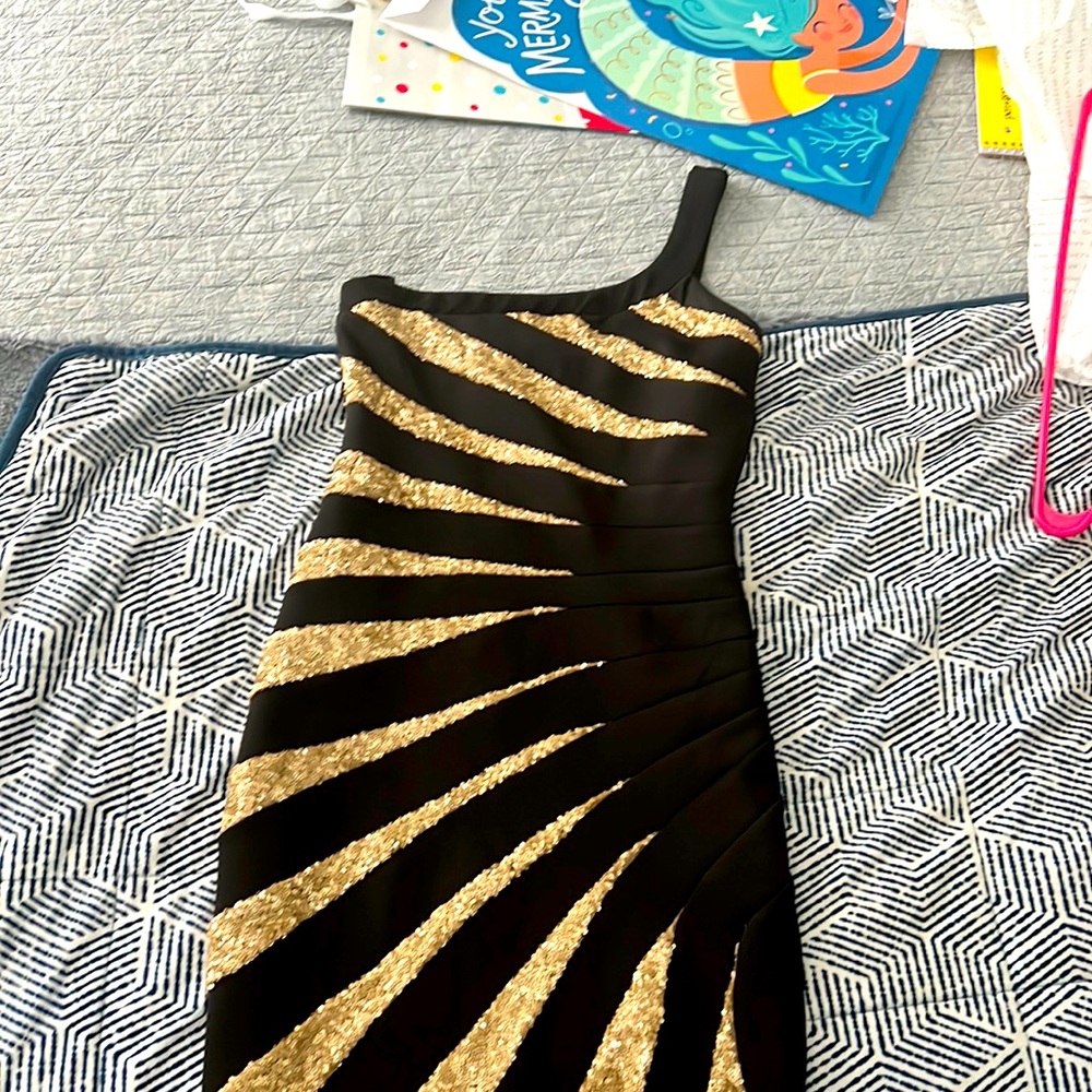 Gorgeous Bebe “night out” dress!